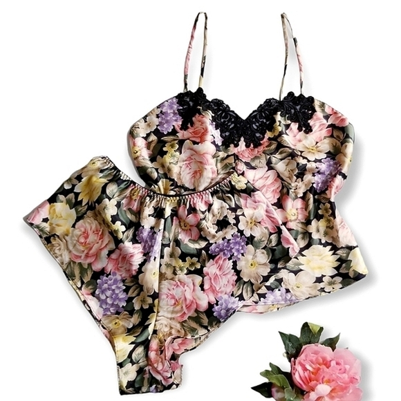 Victoria’s Secret Vintage 90s Gold Tag Floral Satin Soft Pajama Set - Picture 2 of 15